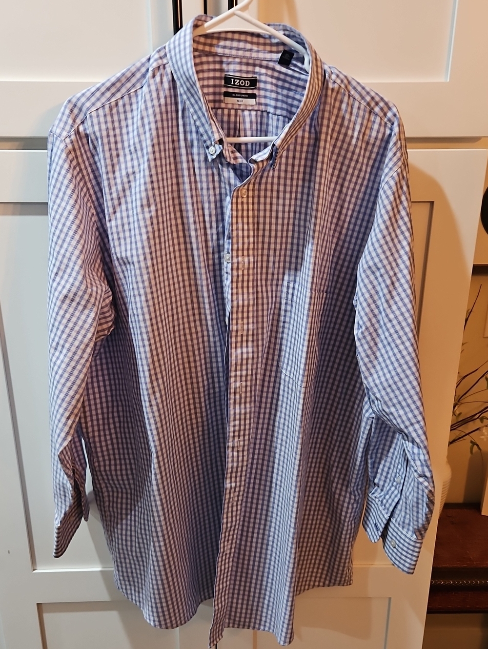 Izod Men’s Light Blue & White Gingham Button-Down Shirt